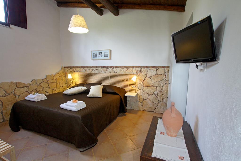 Casa Vacanze Borgo Borghese Sant'Alessio Siculo Quarto foto